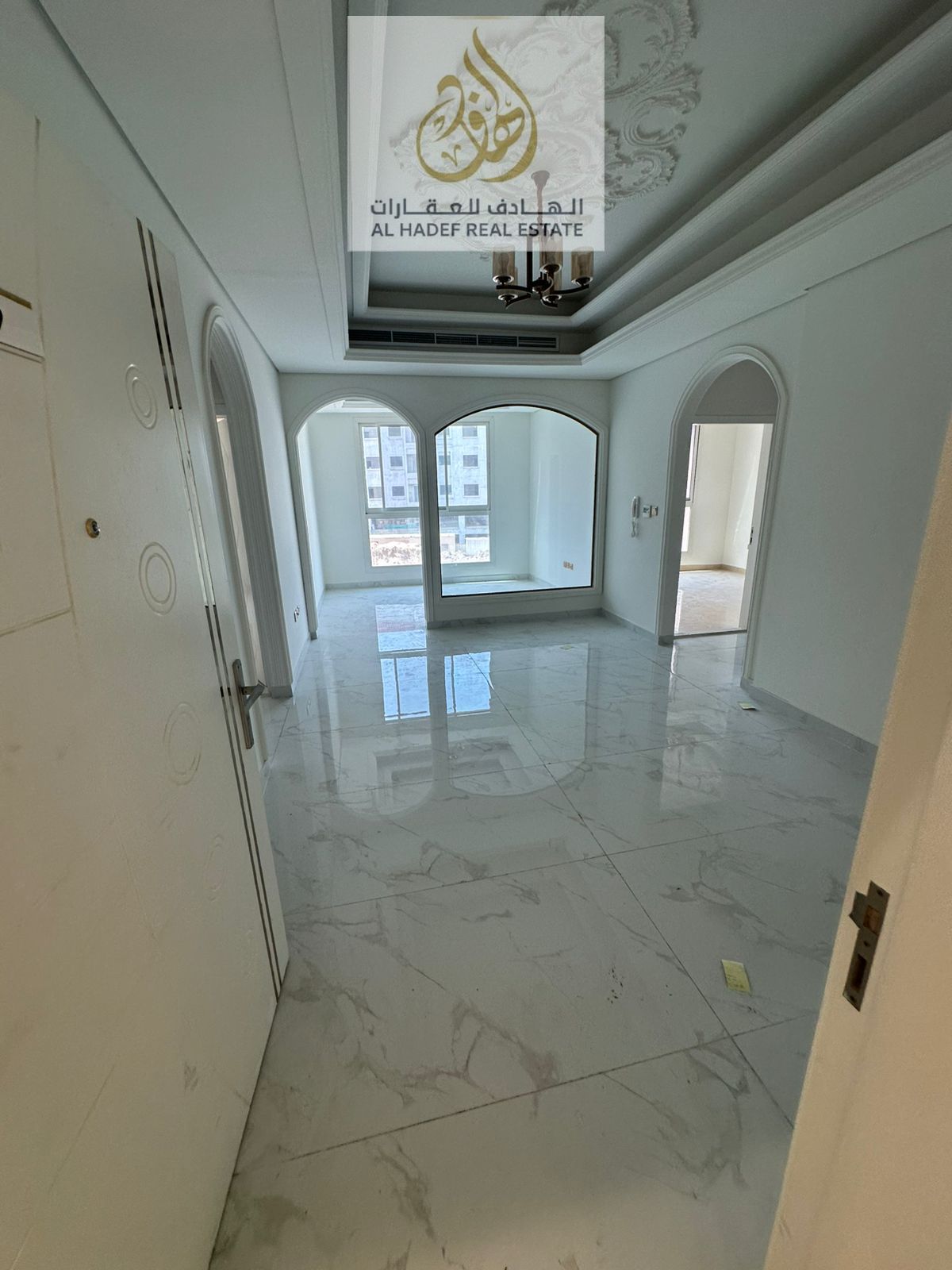 Two rooms and a hall for annual rent, with a gym, swimming pool and parking, first resident