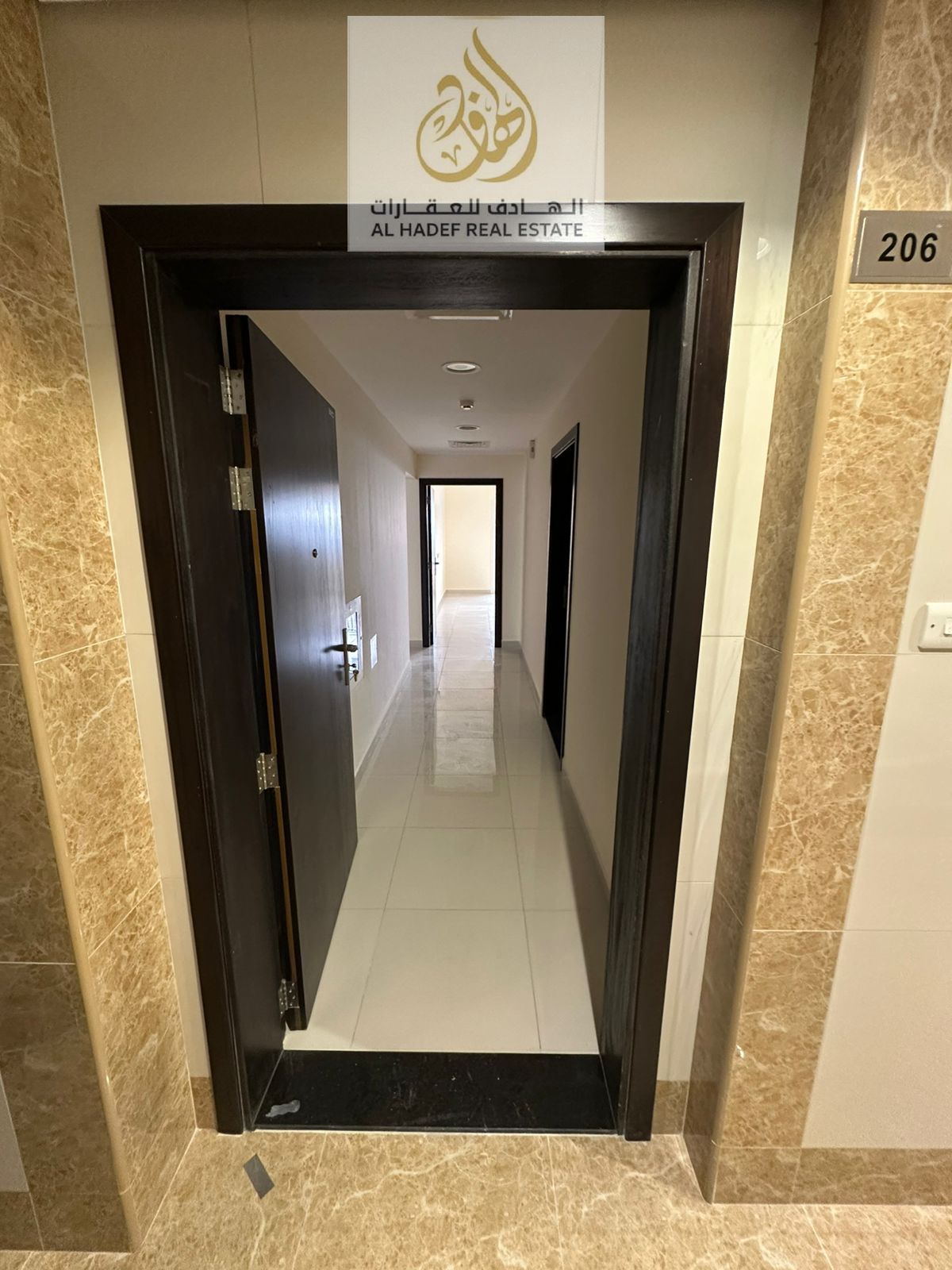 Two-bedroom apartment with a living room, annual rent, first occupancy, super deluxe finishing