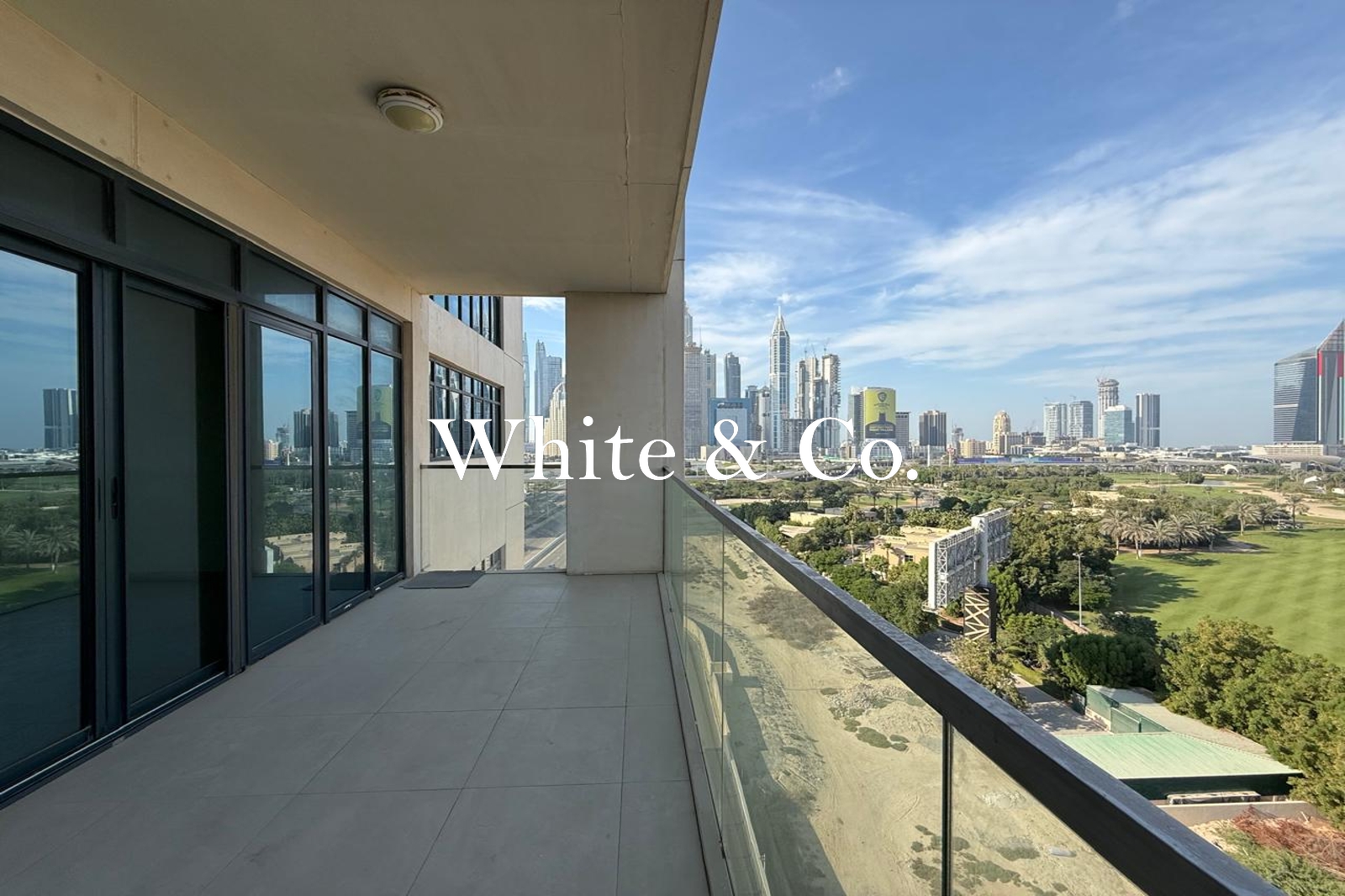 Plus Maids | Full Golf Course | Vacant