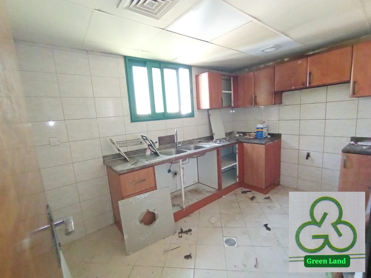 Hot Offer 1 BHK Only For Family // With Balcony // Central Ac // Central Gas // Only 25 K
