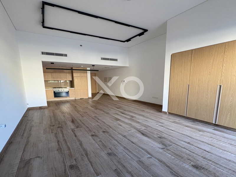 Unfurnished | Vacant | Low Floor