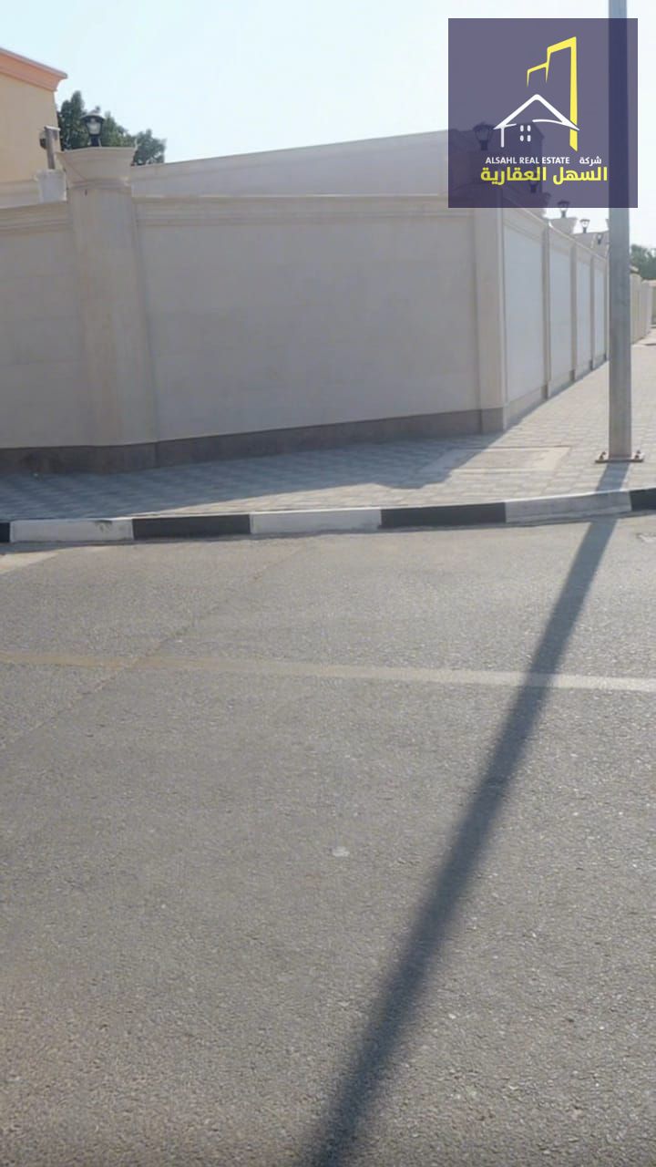 For Sale – Fully Renovated Villa in Sharjah, Al Mansoura Area Al Mansoura – Corner Plot on Two Adjacent Streets Single-story villa on a spacious plot