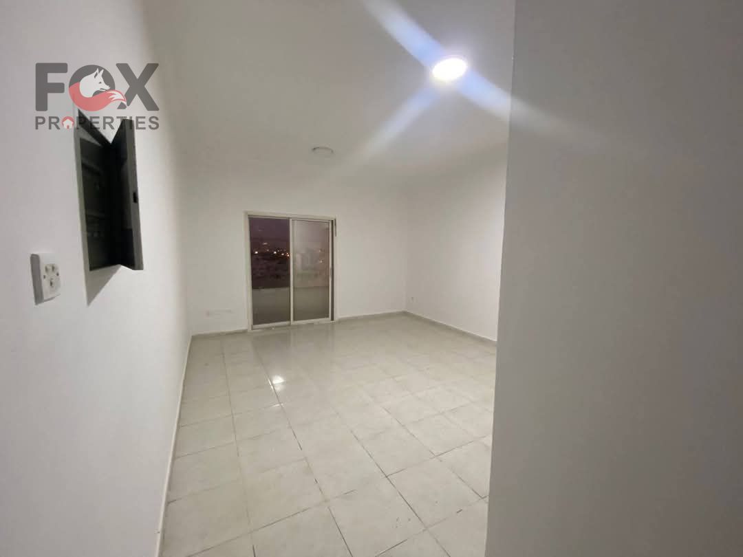 Sea view | Built-in wardrobes | Free parking | Balcony