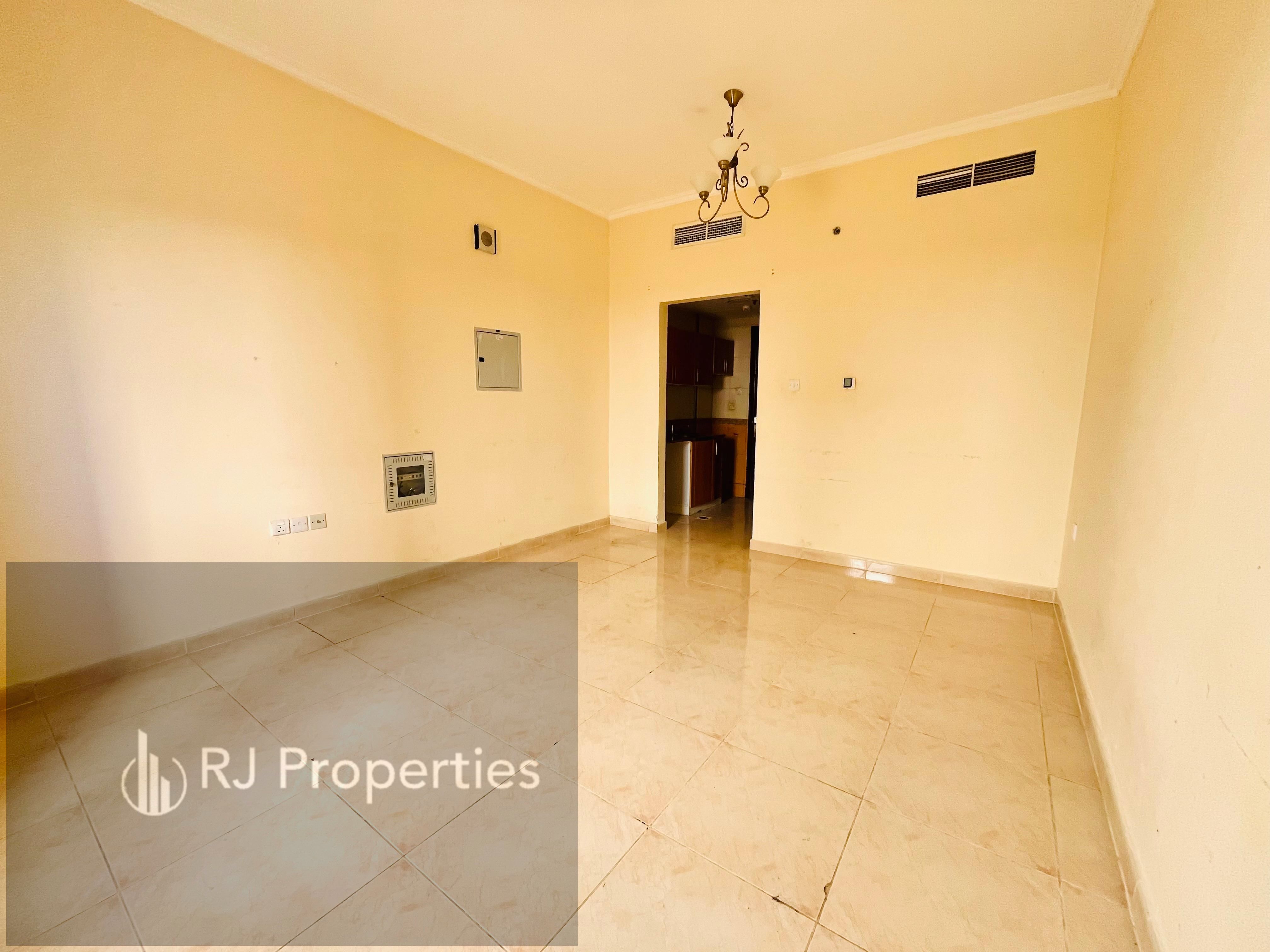 Hot OFFER LUXURY studio with sparte kitchen close to saffri Mall ready to move only jest 23k