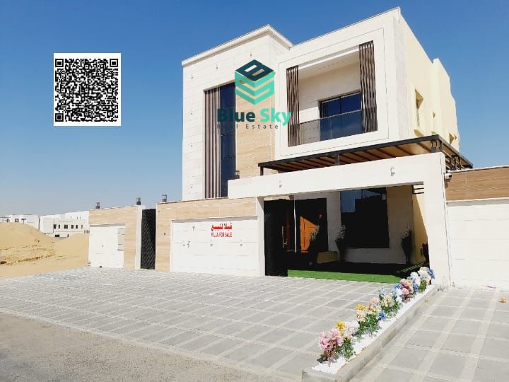 Luxury corner villa | spacious layout | Freehold