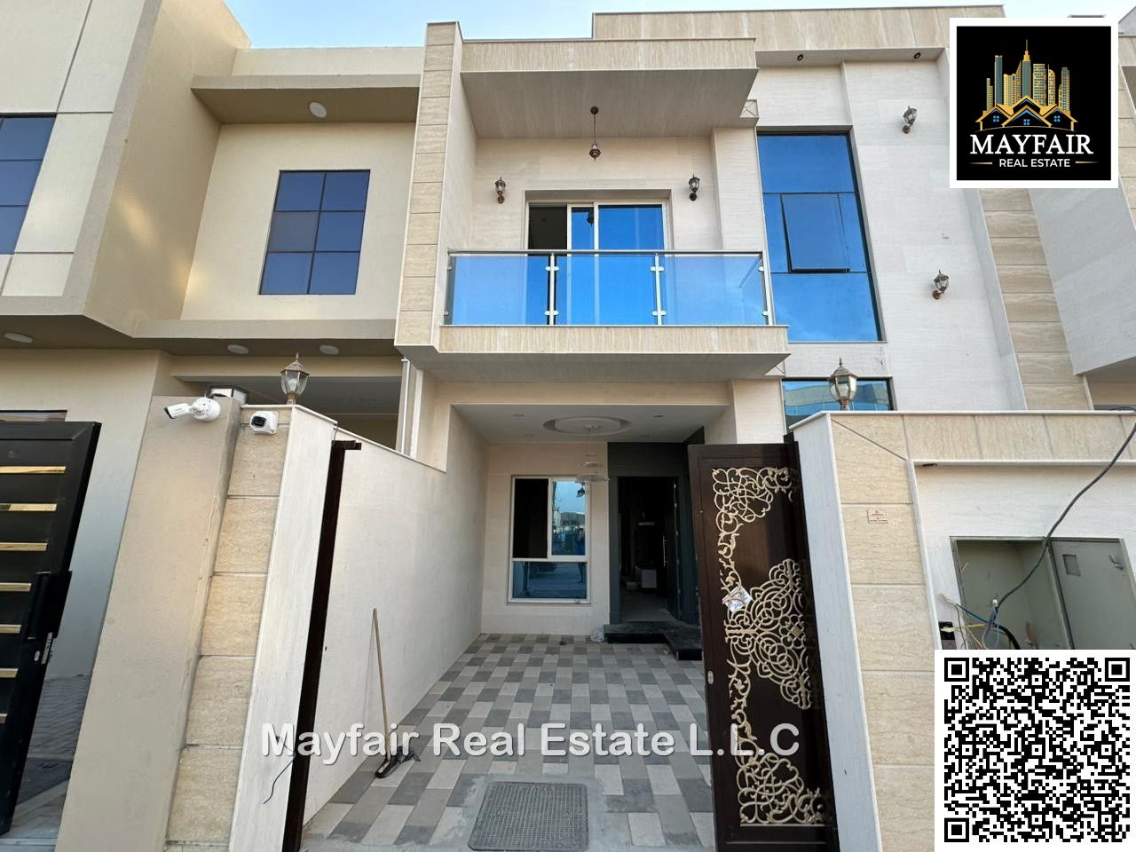 Spacious Modern Townhouse with Private Parking | Transfer Fees Included