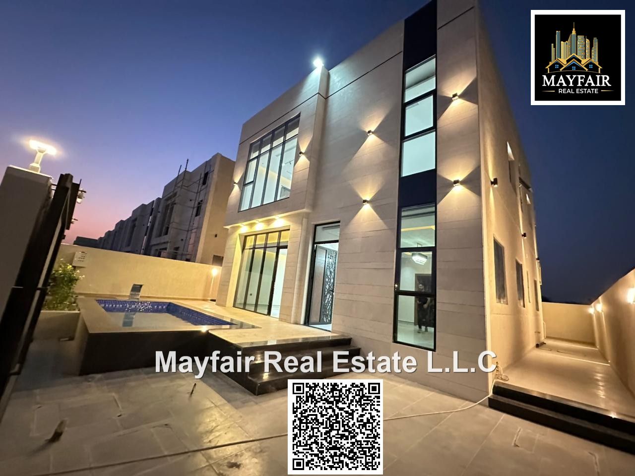 Contemporary Residence with Swimming Pool Feature | Transfer Included