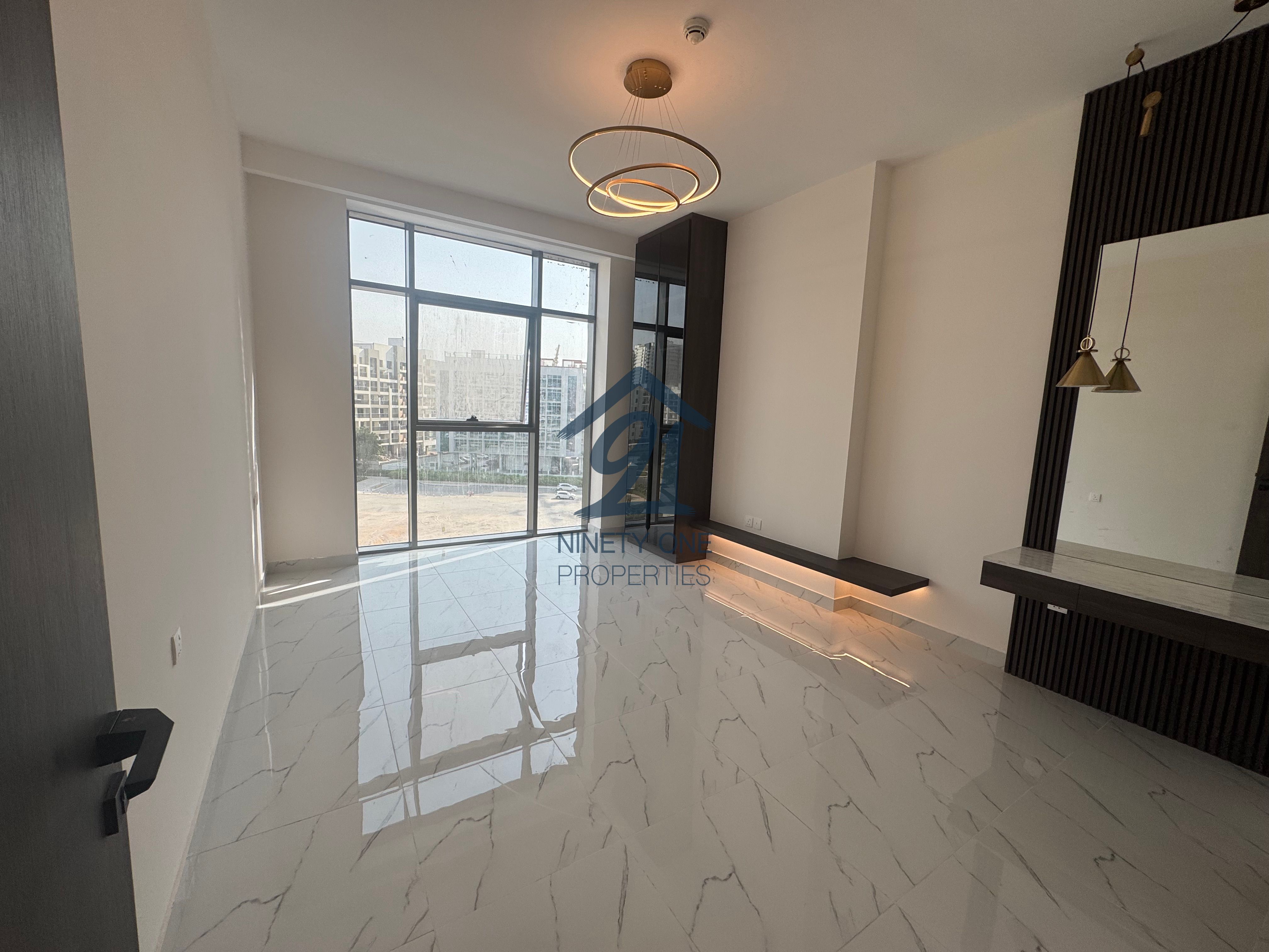 Fully Furnished | New &amp; Ready...