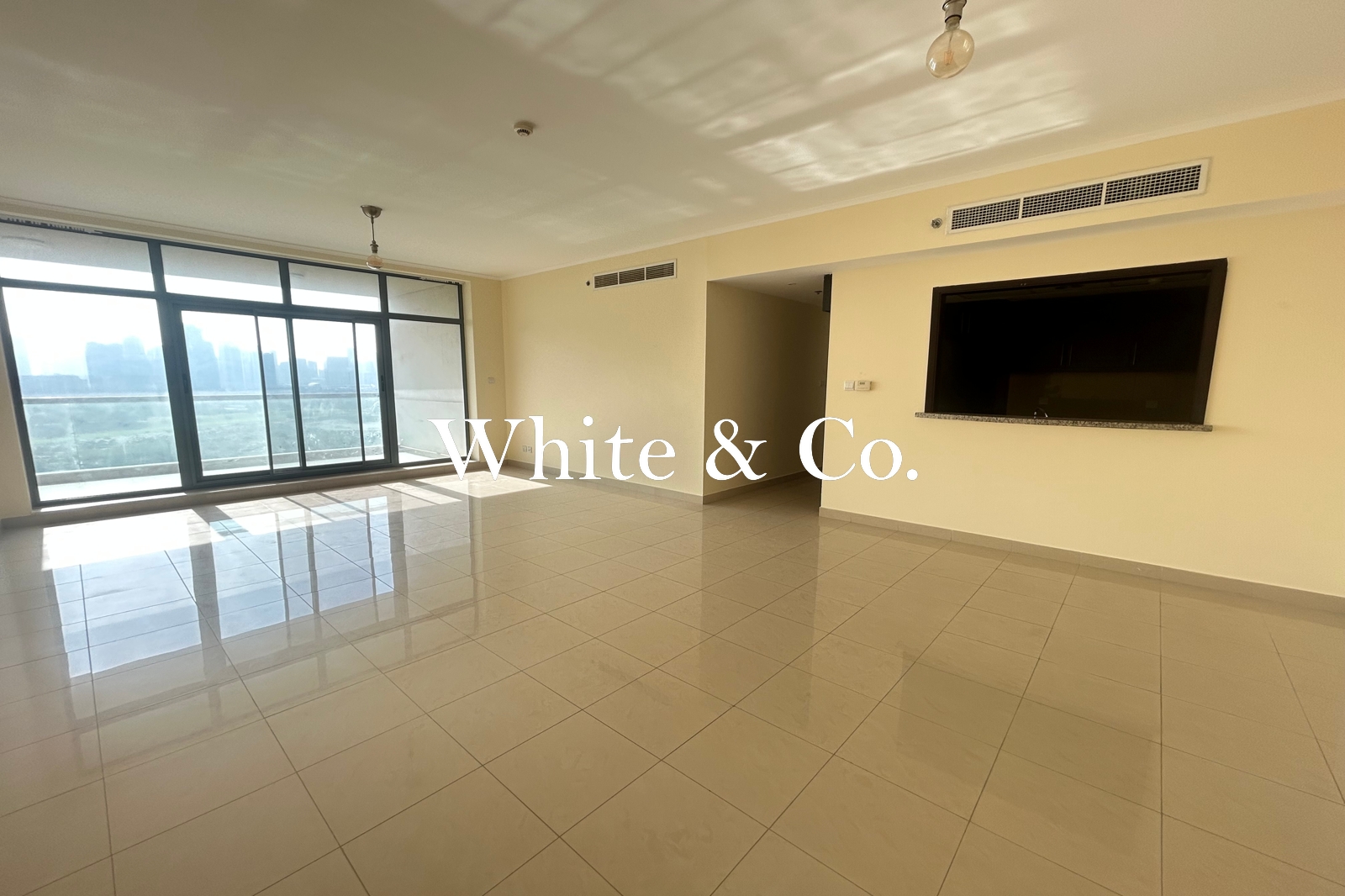 2 Bedrooms | Golf Course | Chiller Free