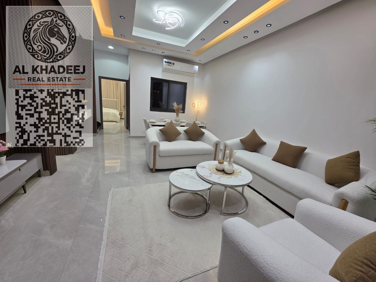 Brand new villa for sale in Al Zahia Ajman, 3000 sq. ft, 5 master bedrooms, luxurious finishing, spacious yard, private rooftop, parking for over 4 car