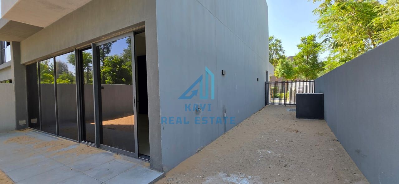 Elegant 3-Bedroom Villa for Rent in Kaya, Masaar
