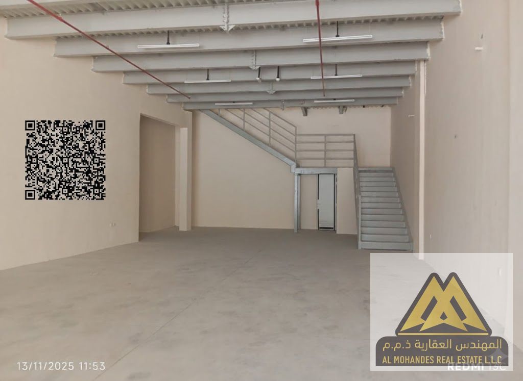 Prime location | Mezzanine | Very good space | Suitable for all activities | Bathroom