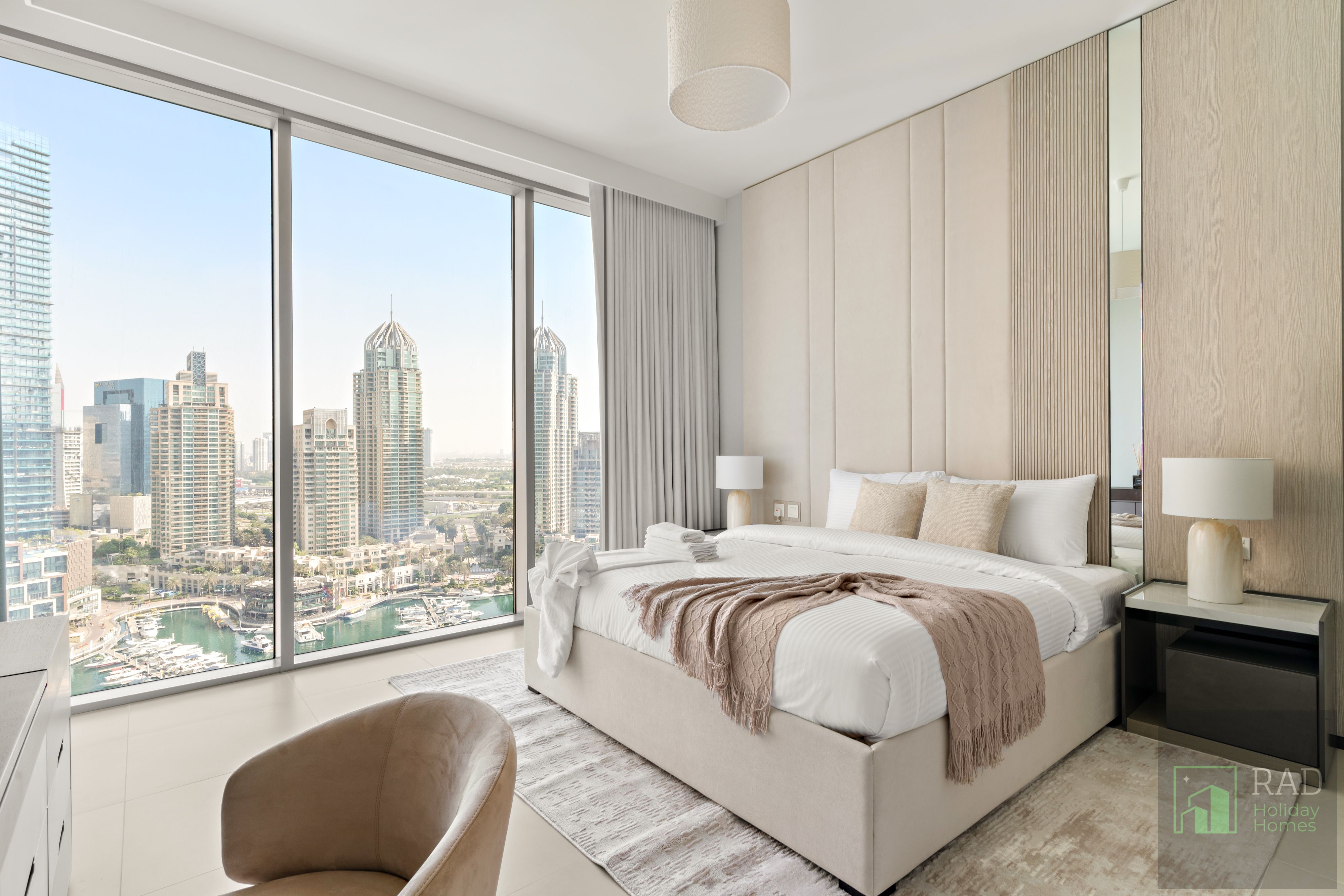 Luxury 1BR in LIV Marina with Canal Views