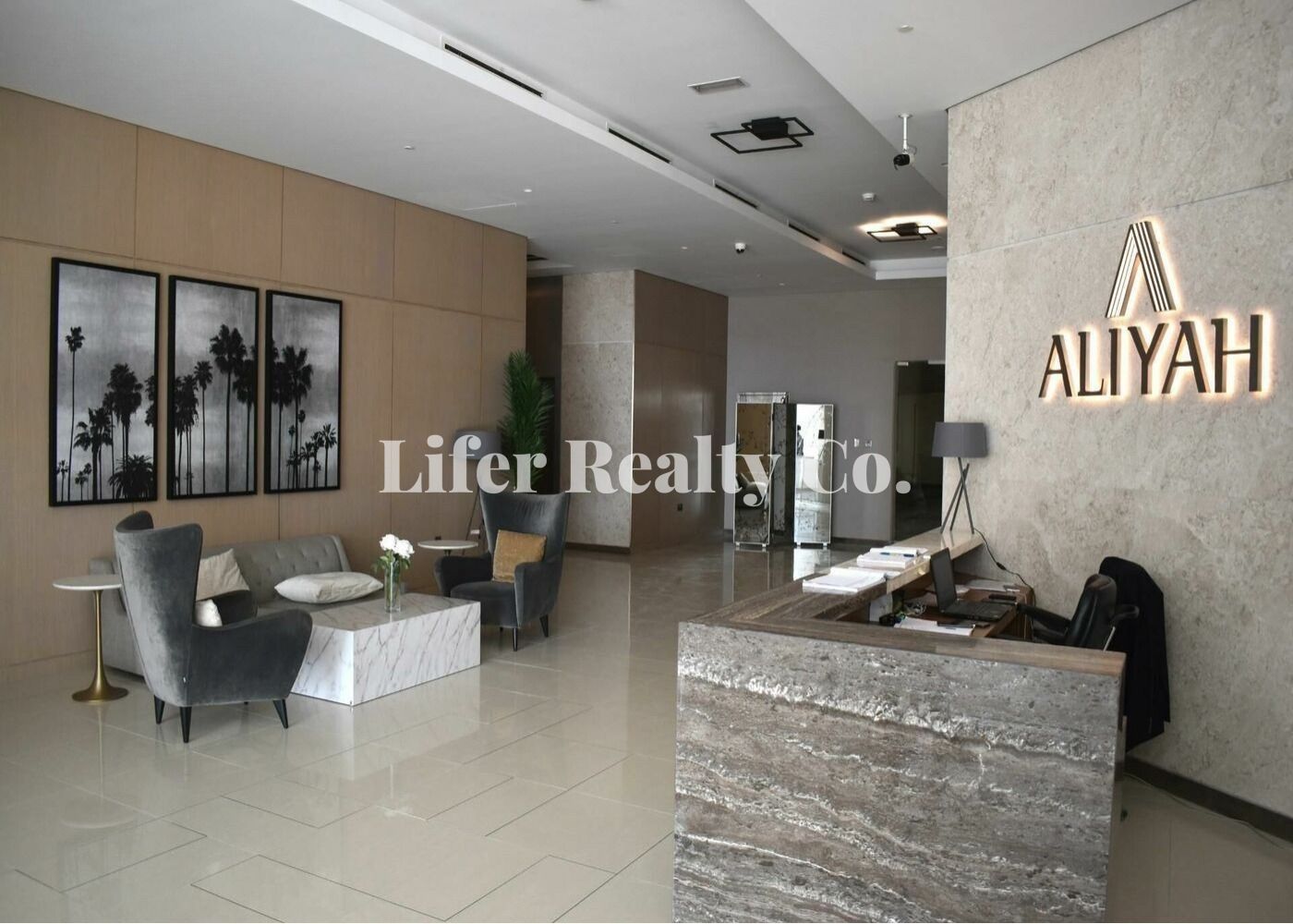 Spacious 1BR I Near Downtown | Skyline View