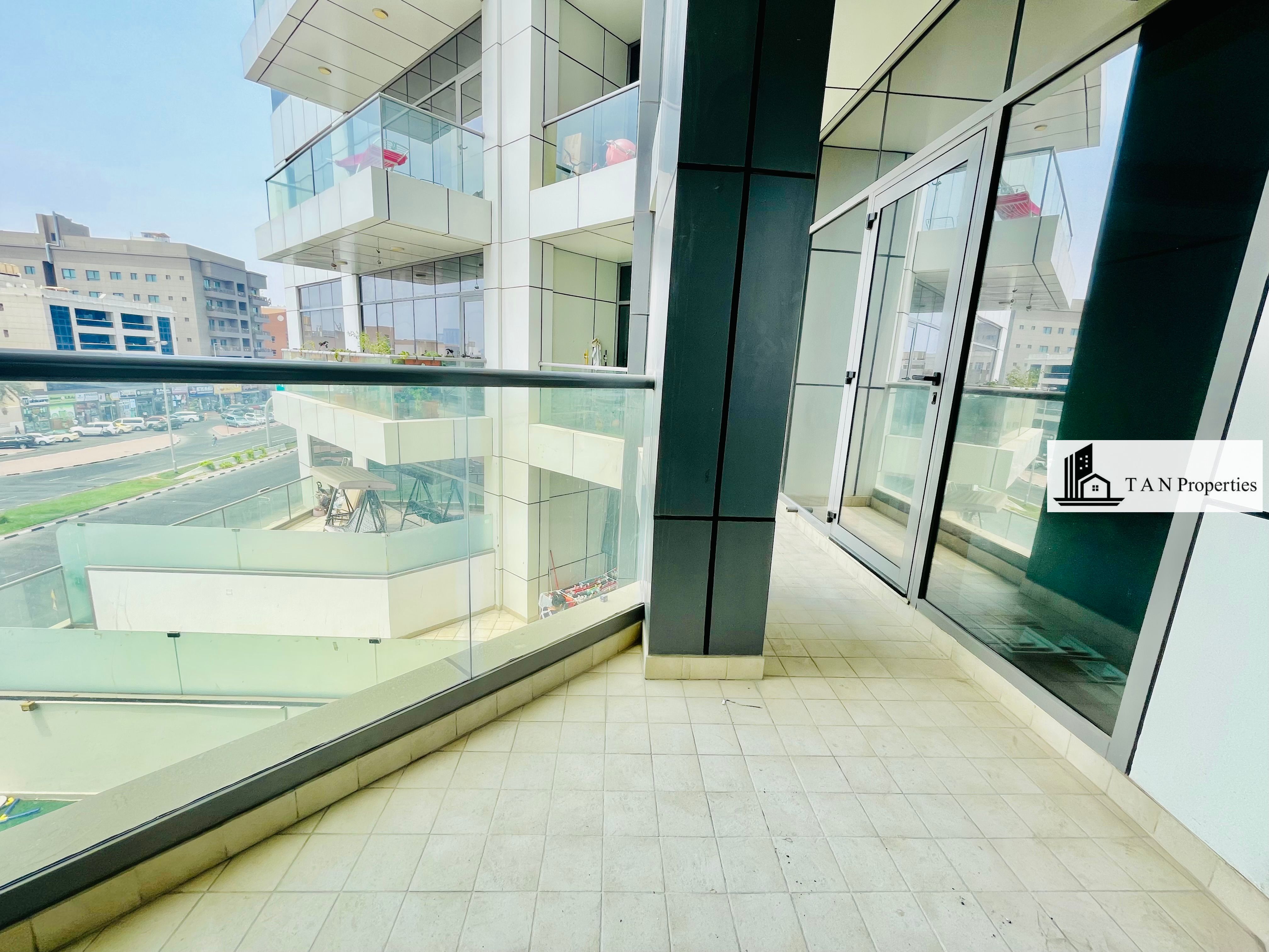 SPACIOUS 1BHK APARTMENT || BALCONY || NEAR TO METRO