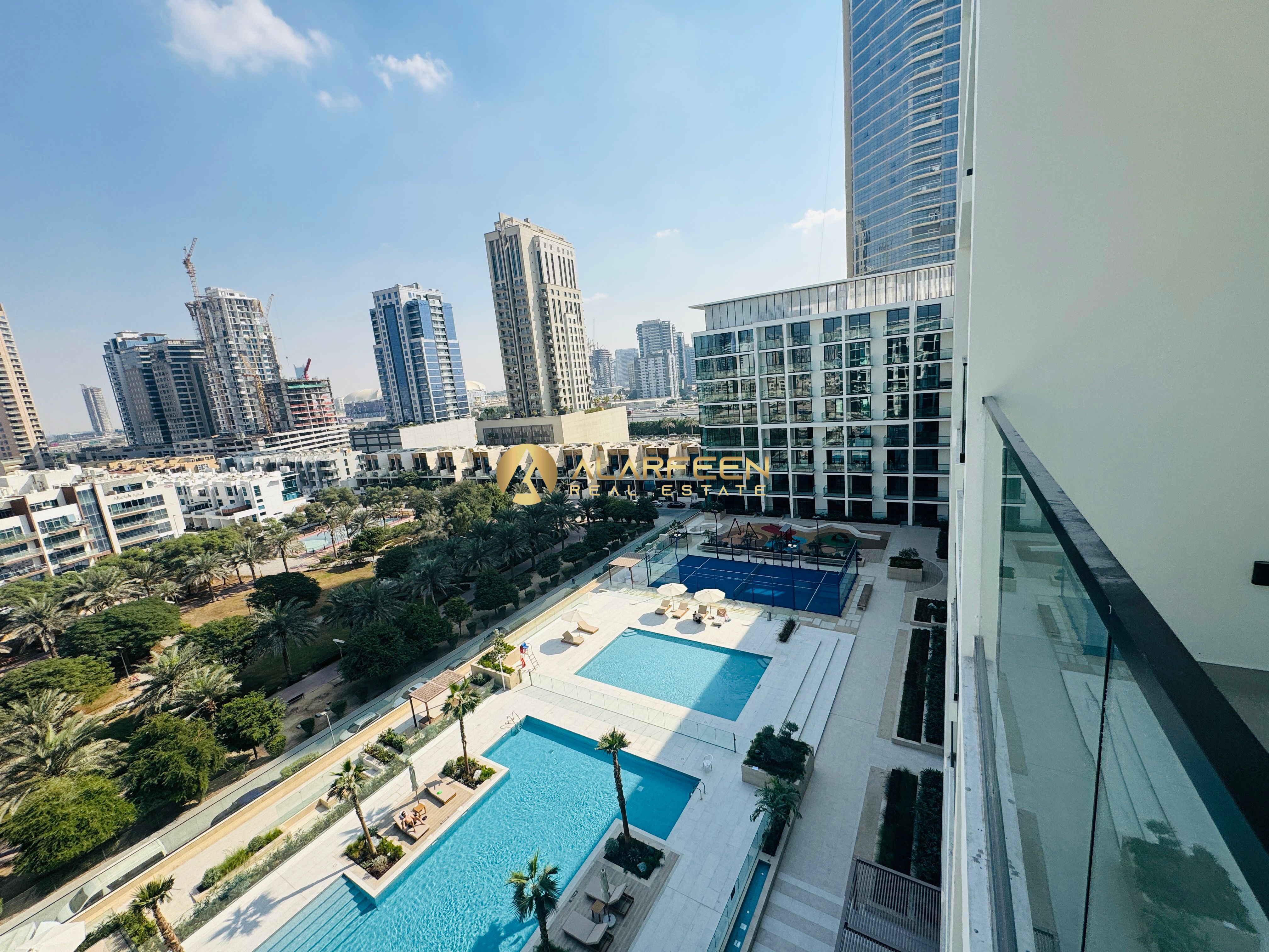 POOL VIEW | Premium Quality I