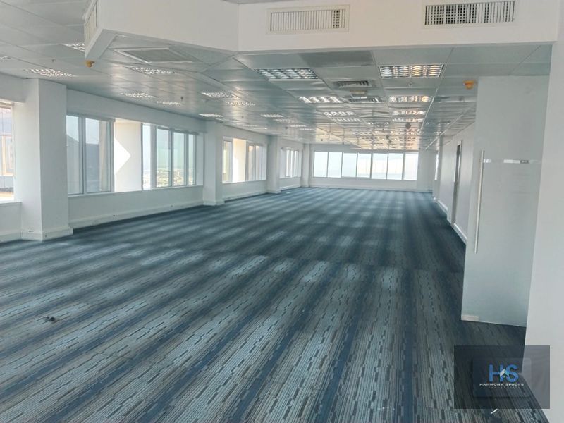 Vaastu complaint | Fully Fitted | Closed to metro