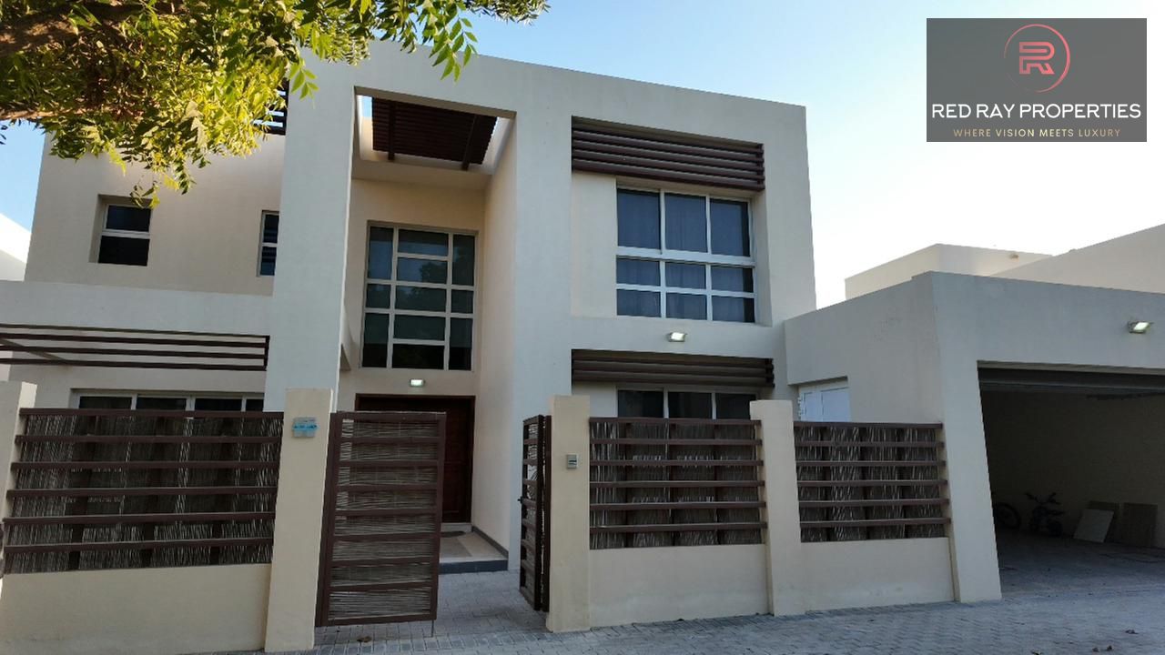 Luxurious Furnished 5 Bed+Maid Upgraded to 5 Bed
