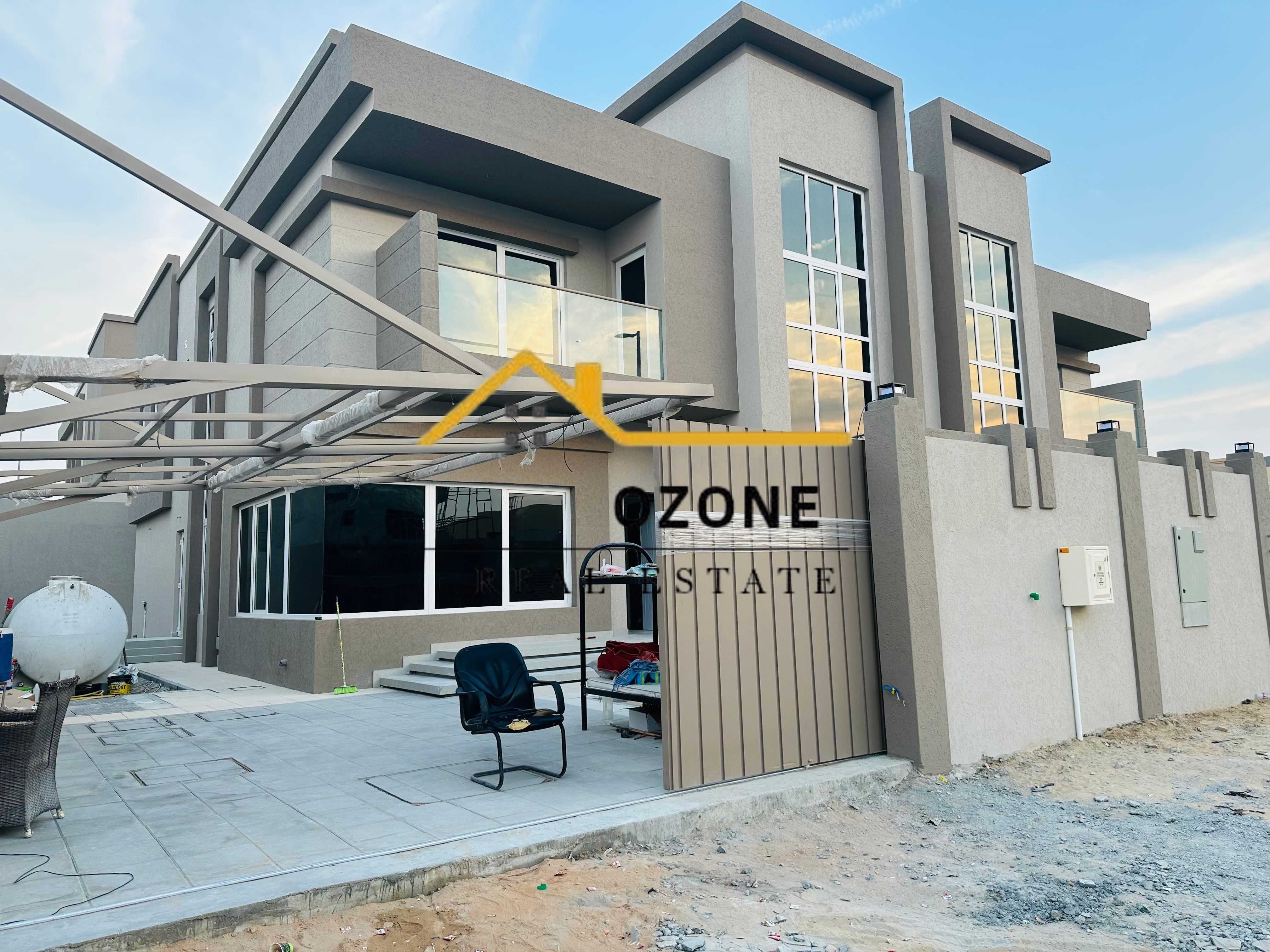 Brand New 4-Bedrooms Villa\Maid Room \°°Well Maintained\°°Garden Space