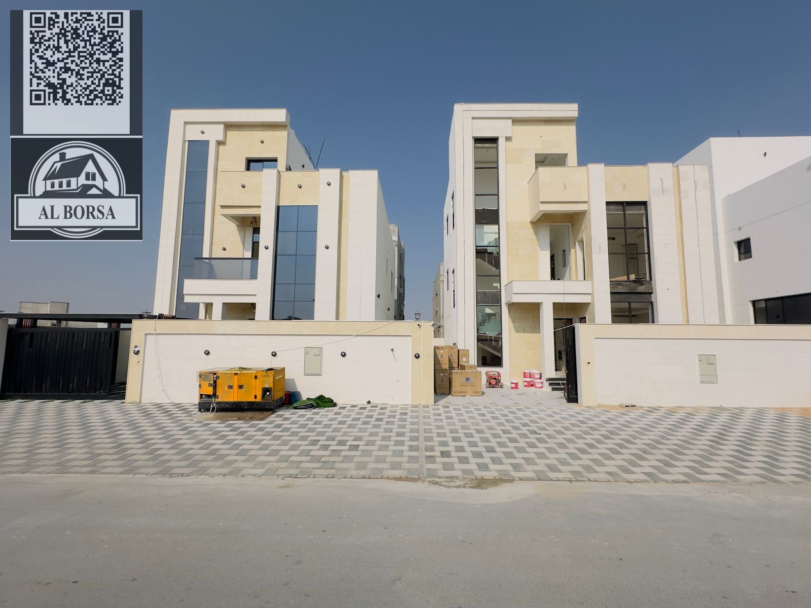Villa for sale in Al Heliwa 2, Ajman. 5 master bedrooms, majlis, 3 living rooms, kitchen, and maid's room.
