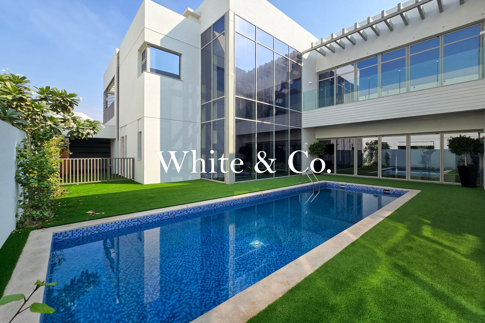 Upgraded | Fully Furnished | Vacant Now