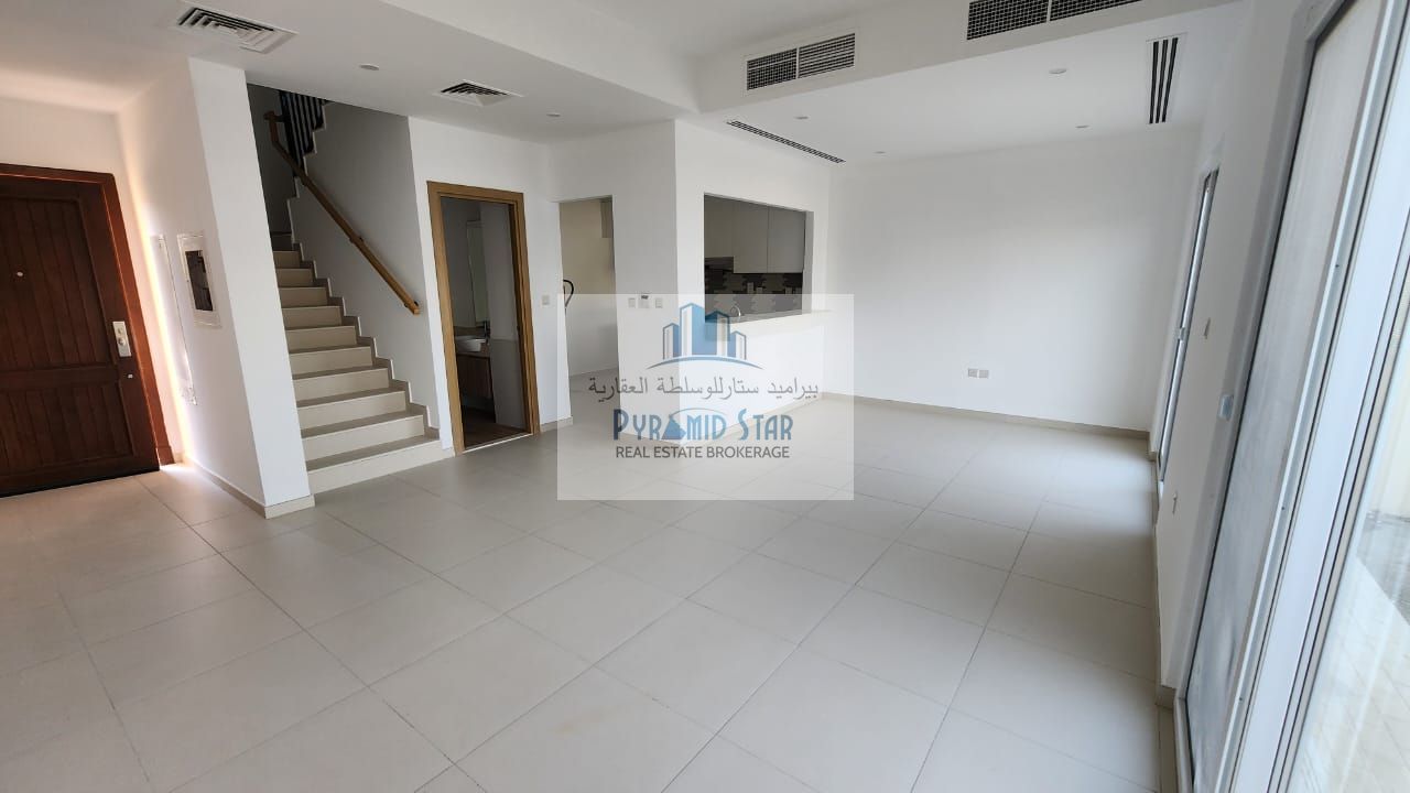 Single Row 3BR Villa with Maid’s Room – Amaranta Villa