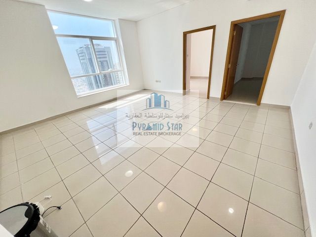 spacious 2 bedroom chiller free ready to move