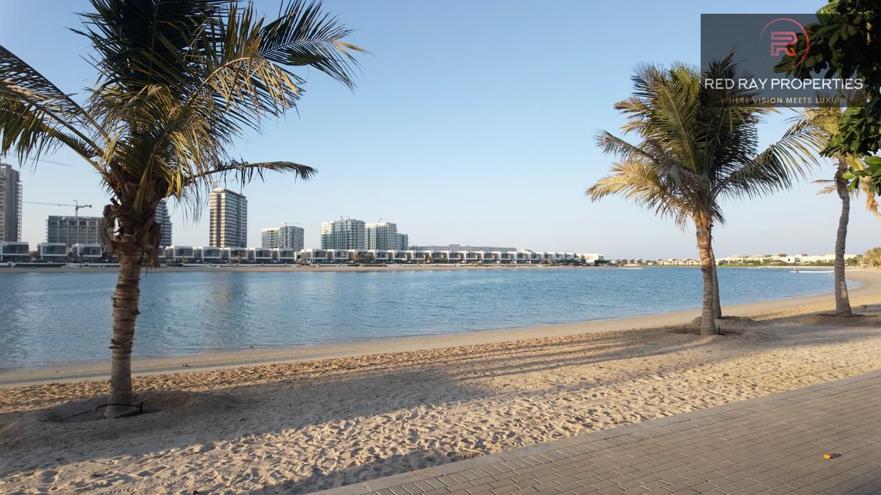 Exclusive Beachfront 4 Master Bedrooms for Sale in Mina Al Arab