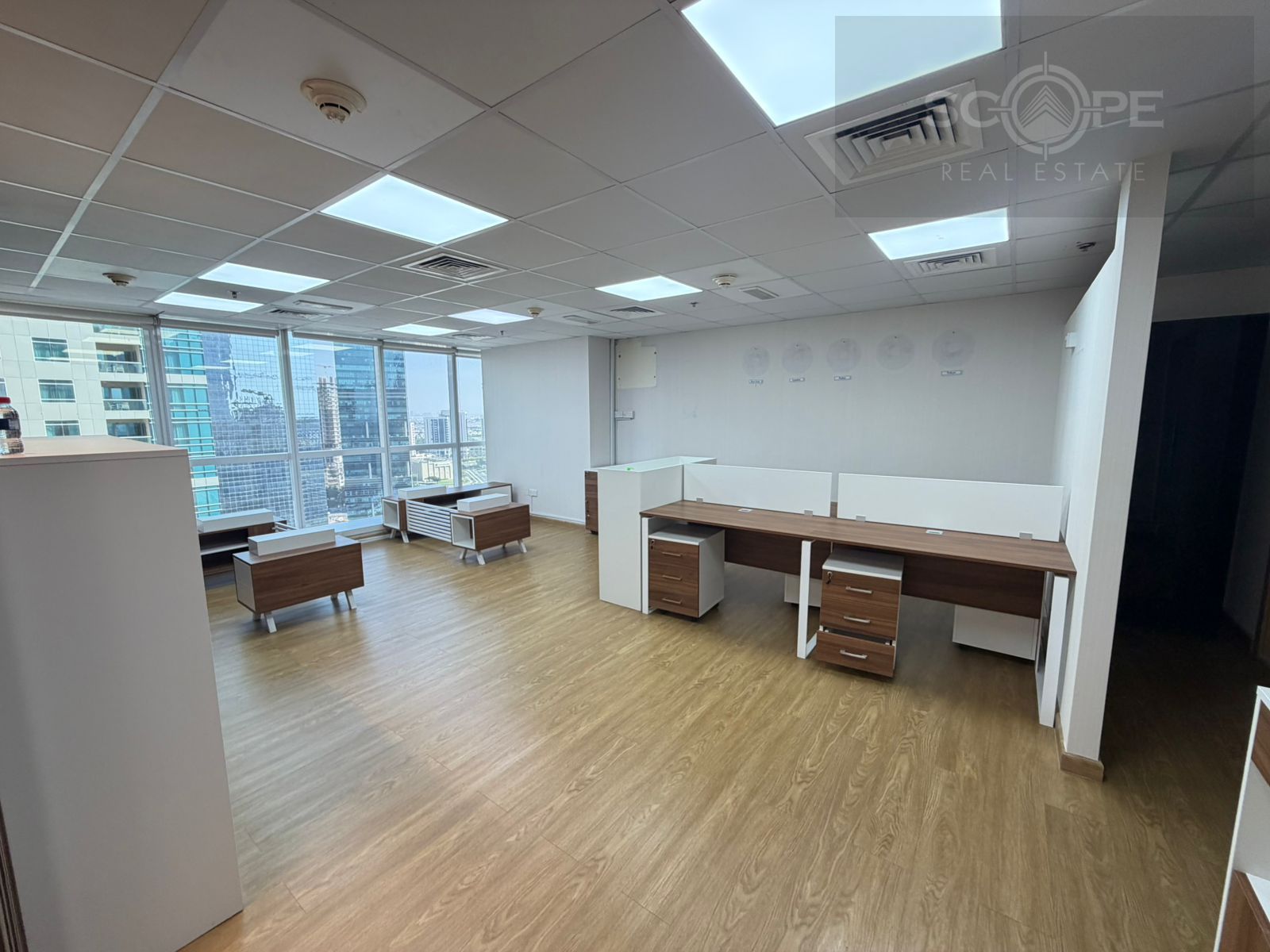 Fitted | Semi Furnised | Ready To Move | 1075Sqft
