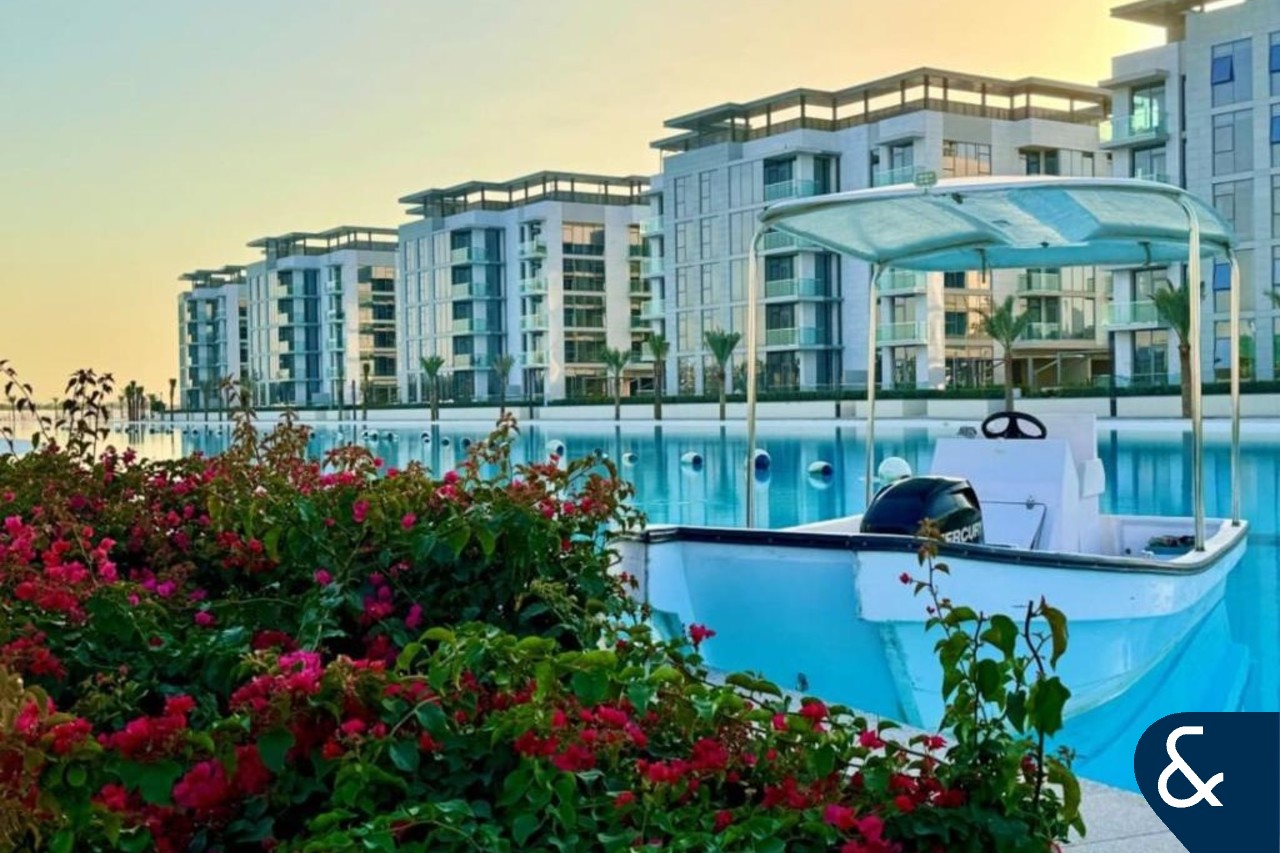 Corner Unit | Vacant | Lagoon Views