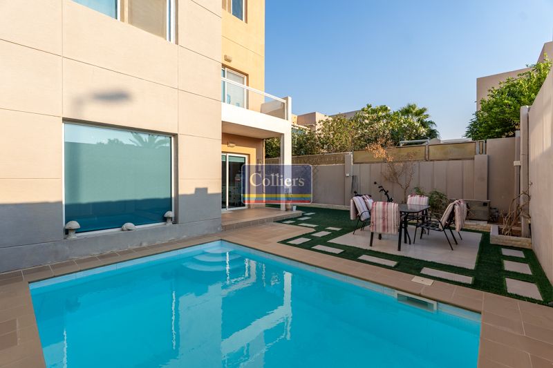 Single Row | Upgraded 5BR Villa | Great Investment