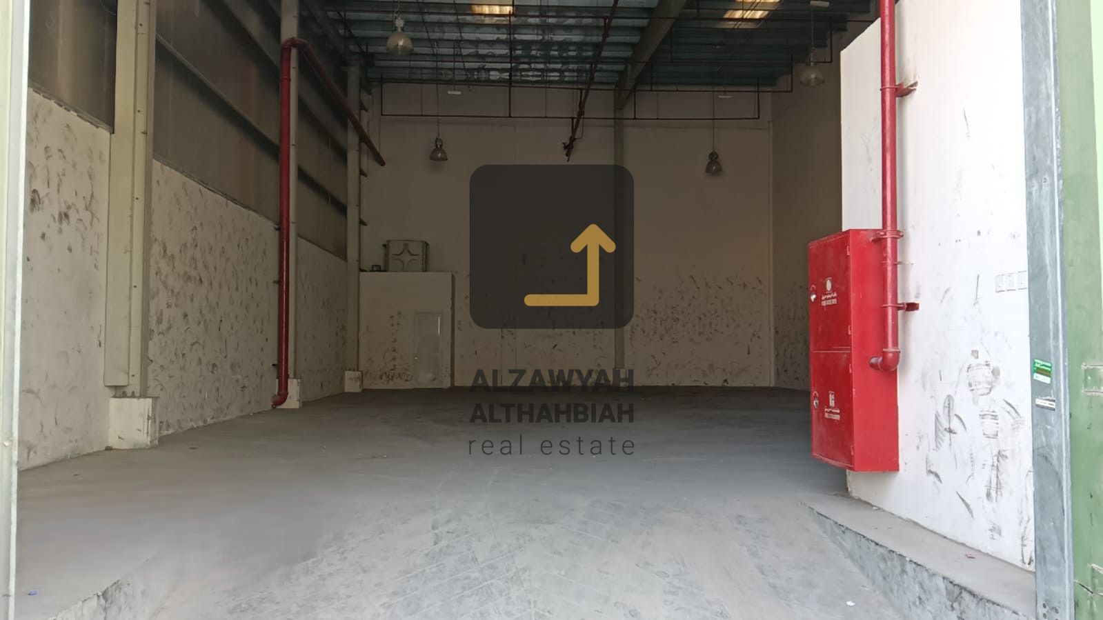 “Warehouse for Rent in Prime Al Sajaa Industrial Area – 3,400 sq. ft with 10 KV Power”
