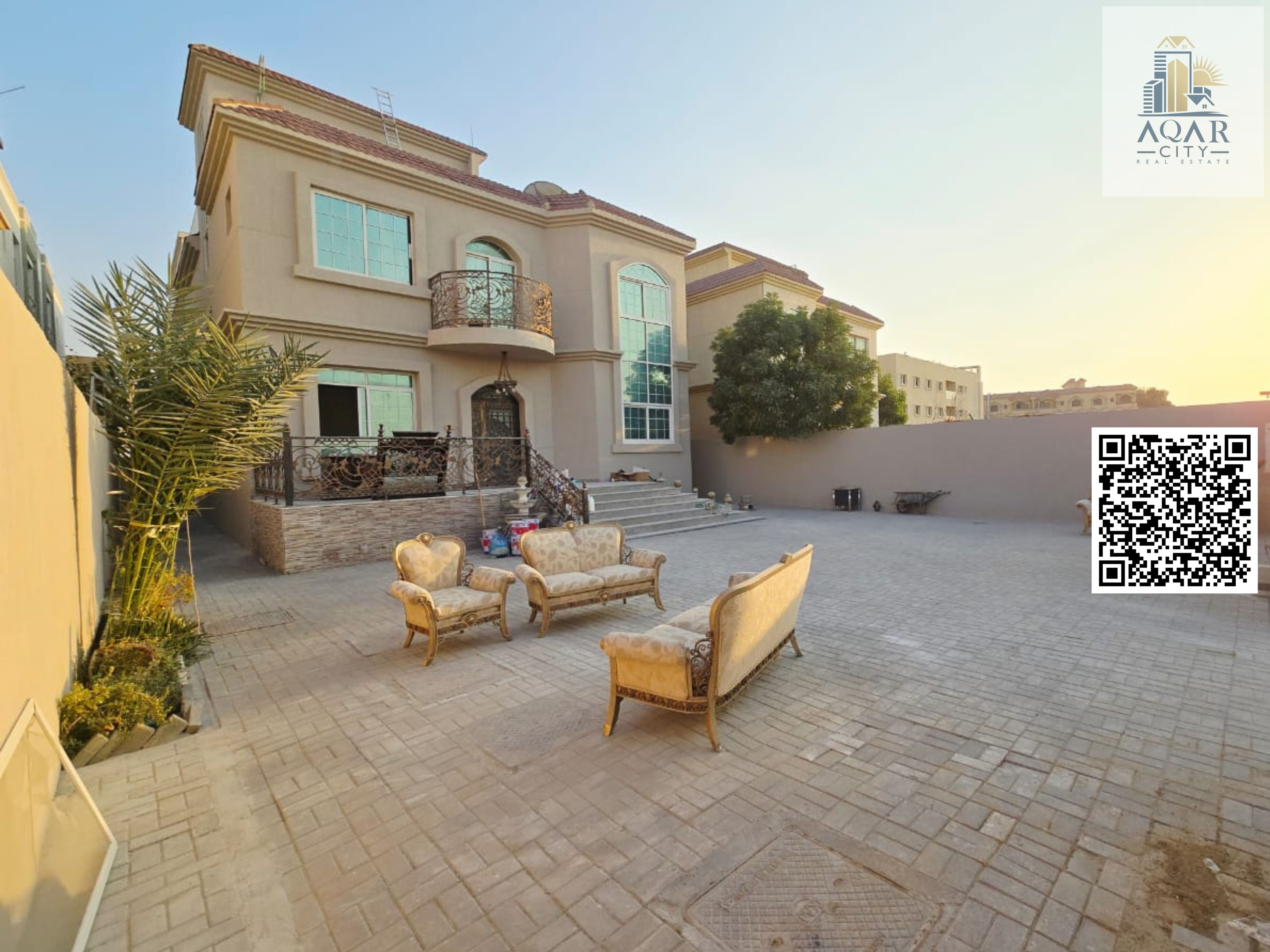 5 bedrooms and roof | Central Air Conditioners | Big Yard