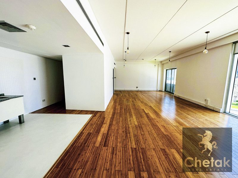 Modern Loft Workspace | Prime Media City | Open Layout