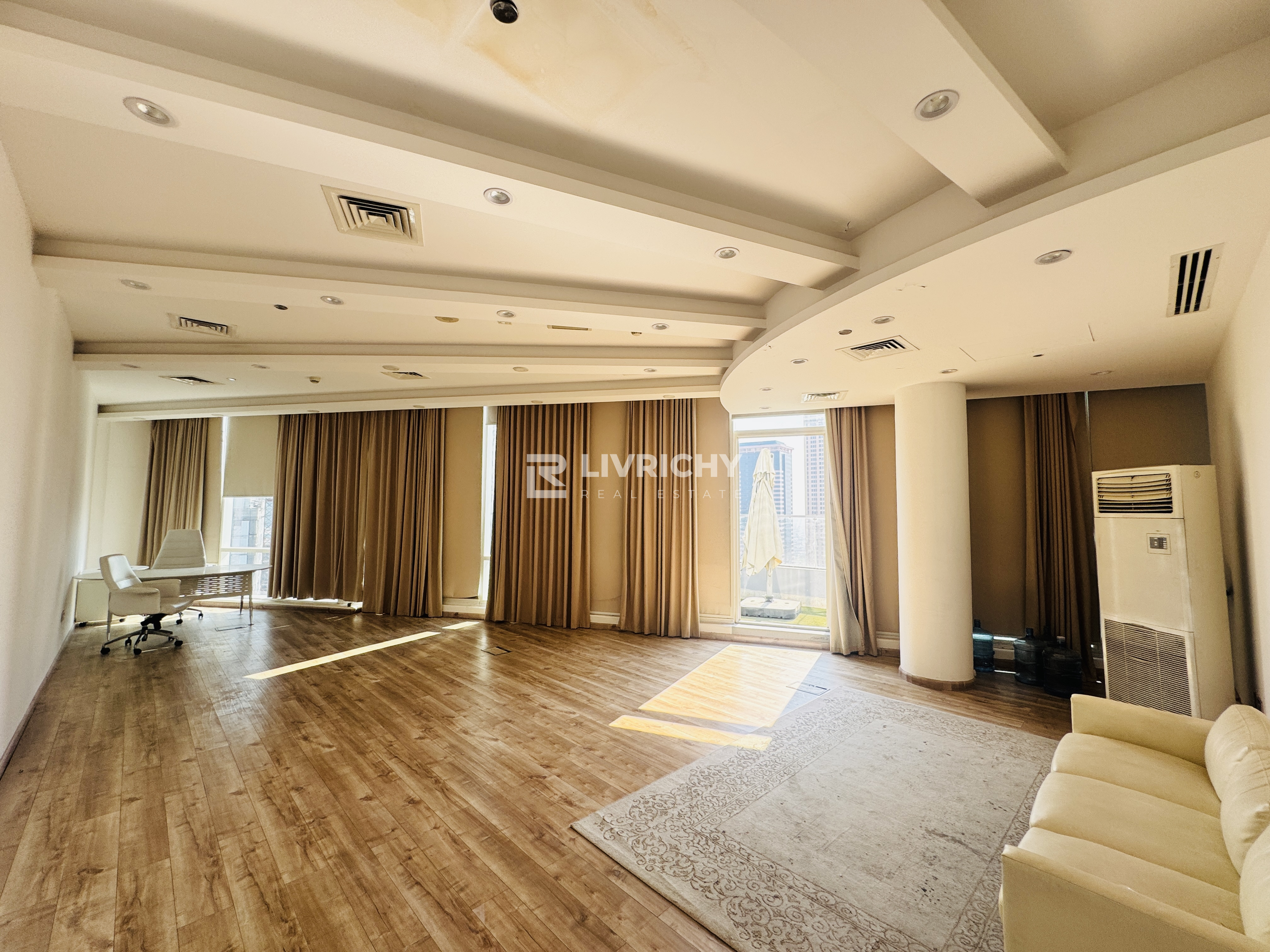 Fully Furnished | Near Metro Station |Fully Fitted