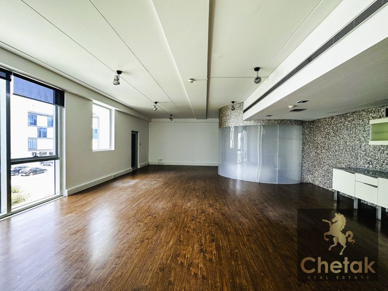 Executive Office | Media City | Prime Location