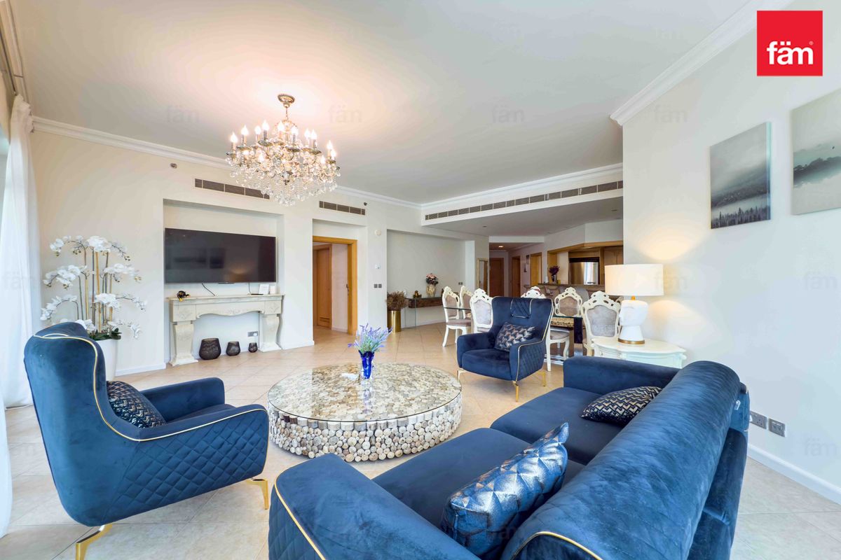 Jumeirah 3BR Condo in Dubai, Palm Jumeirah