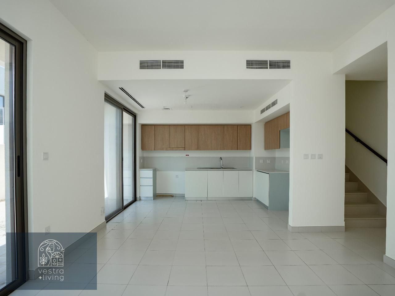 Brand New | Unfurnished | Direct to Pool | Single Row