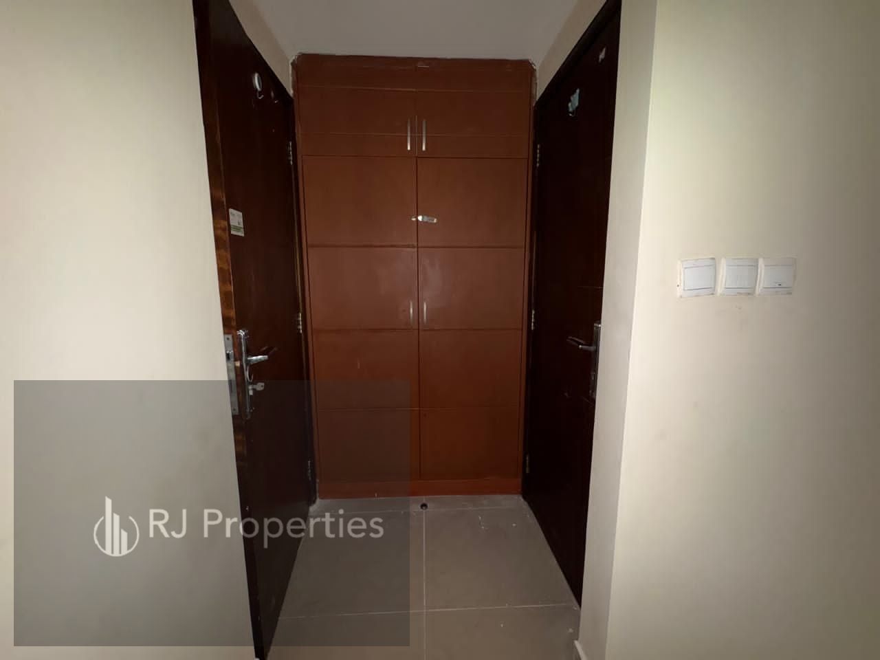 Very spacious luxury 1bhk with balcony waderobe parking 2 wishroom 38k
