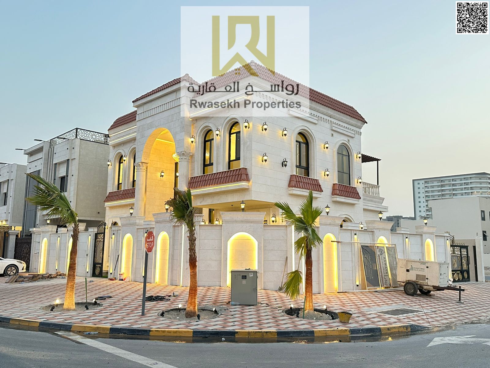 Luxury Super Deluxe Corner Villa on Two Streets – A Golden Opportunity!