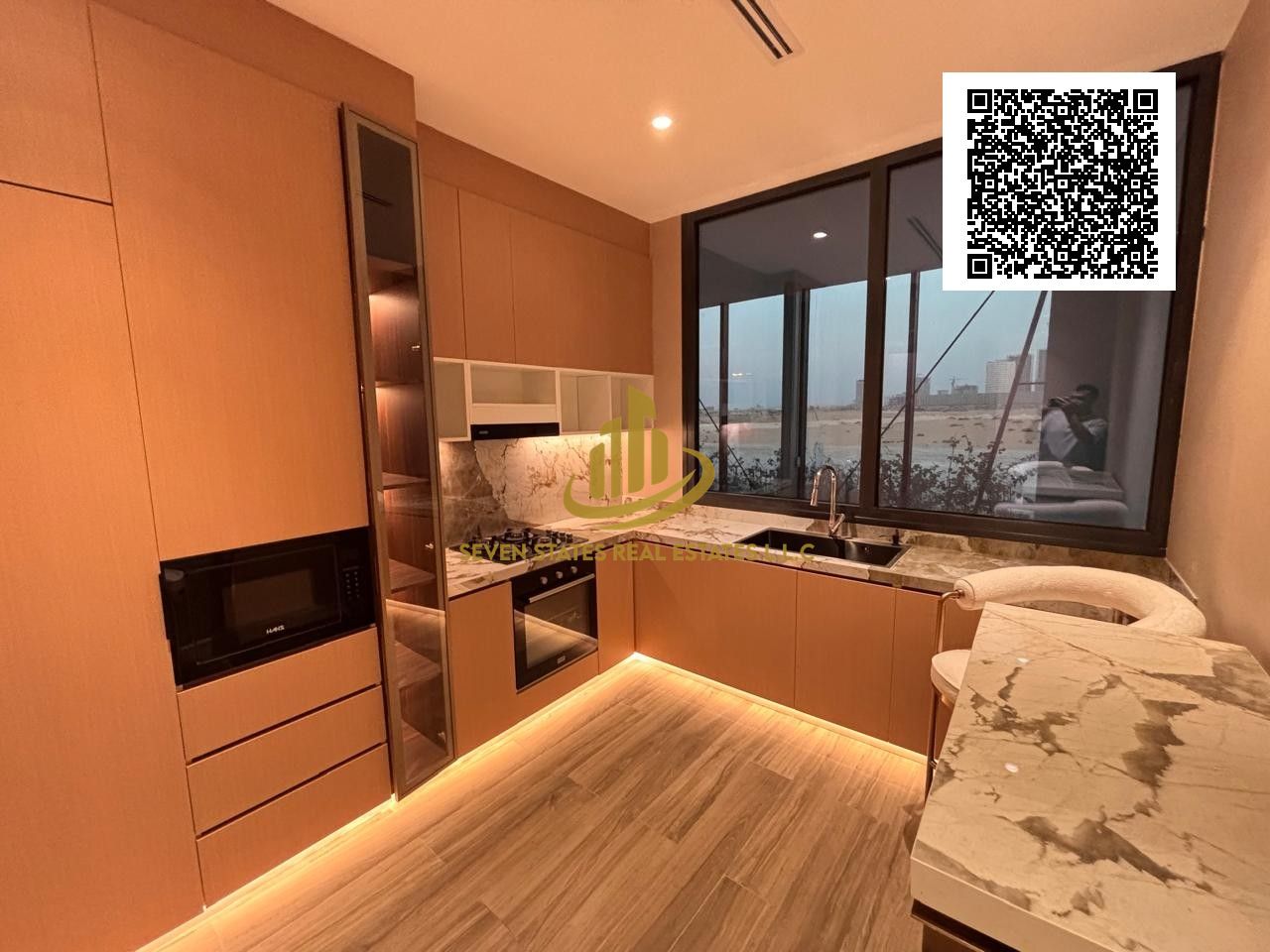 3bhk for sale in tiger down town , crystal lagoon view , freehold 100% , pool , gym , parking