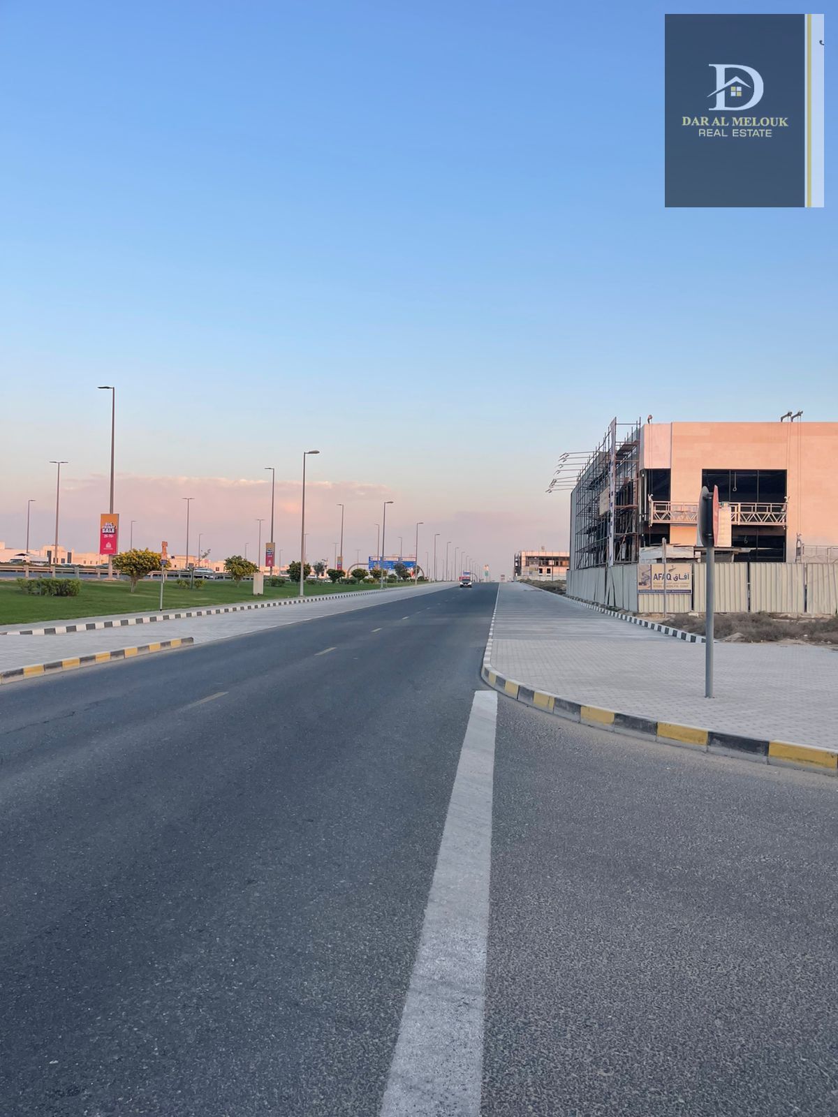 For Sale in Sharjah Industrial Area Plot 18 Warehouses/Commercial Land Area: 13,800 sq ft Corner plot on 3 streets Building permit available for