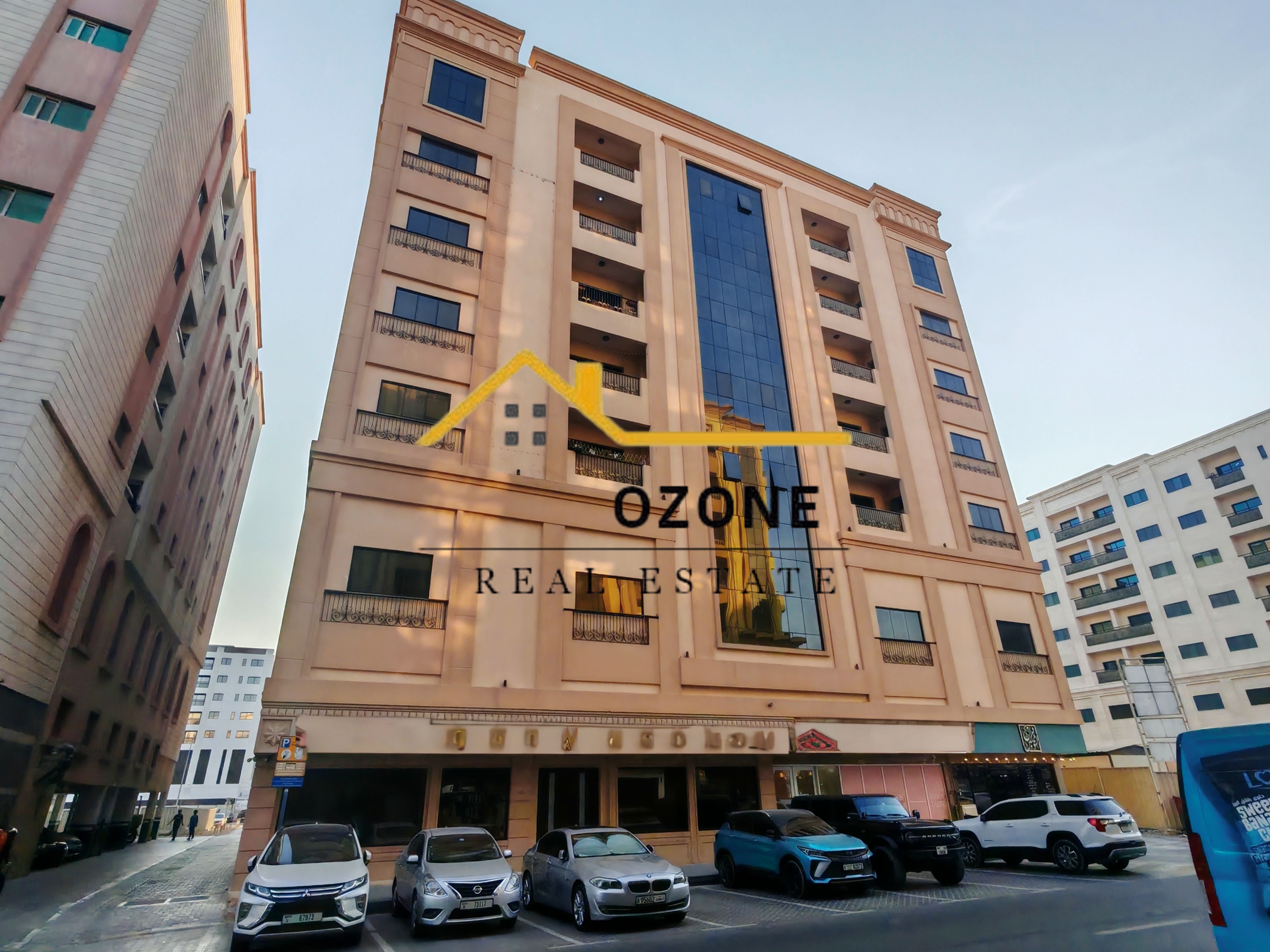 Like New\°Balcony\°Parking\°Family Building