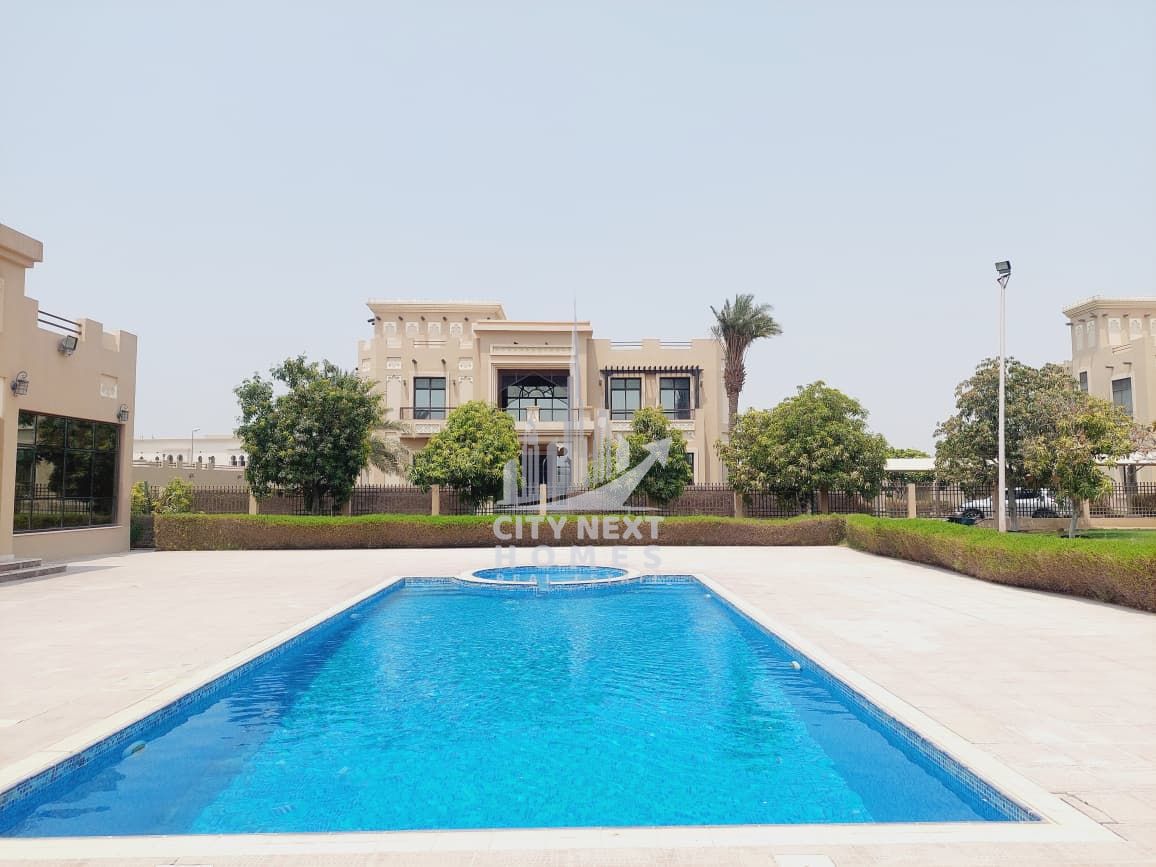 CLASSIC STYLE 5BR VILLA FOR RENT IN KHAWANEEJ 1