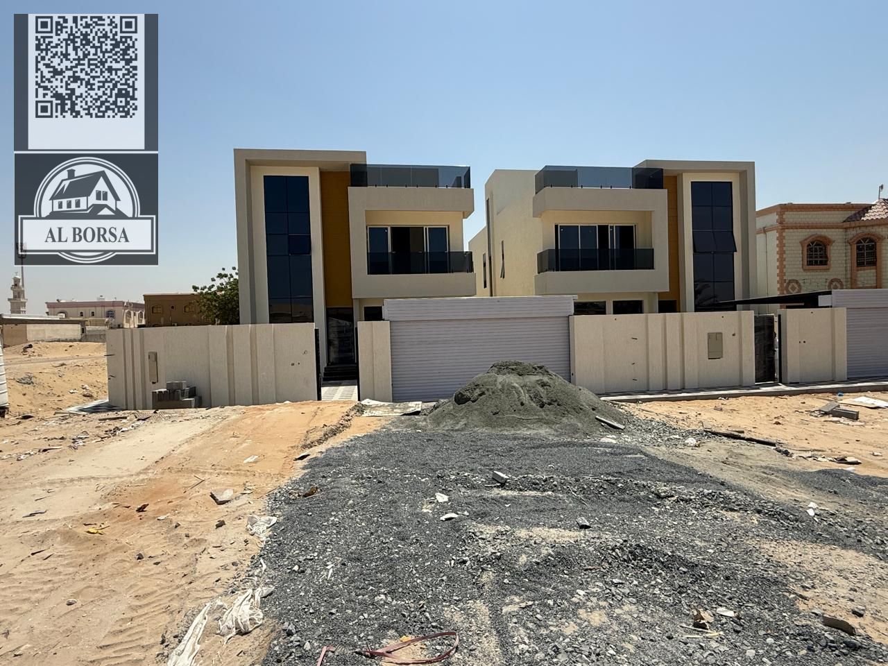 Villa for rent in Ajman on the corner of two streets, beautiful location, payment facilities