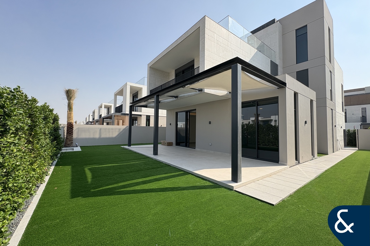 4 Bed Villa | Near Pool | Landscaped