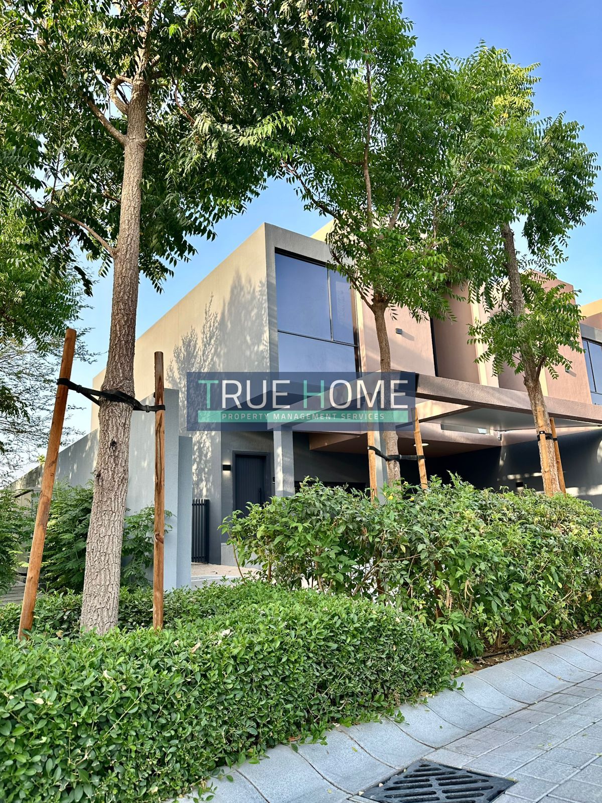 Corner unit || Freehold || Excellent finishes / Largest area