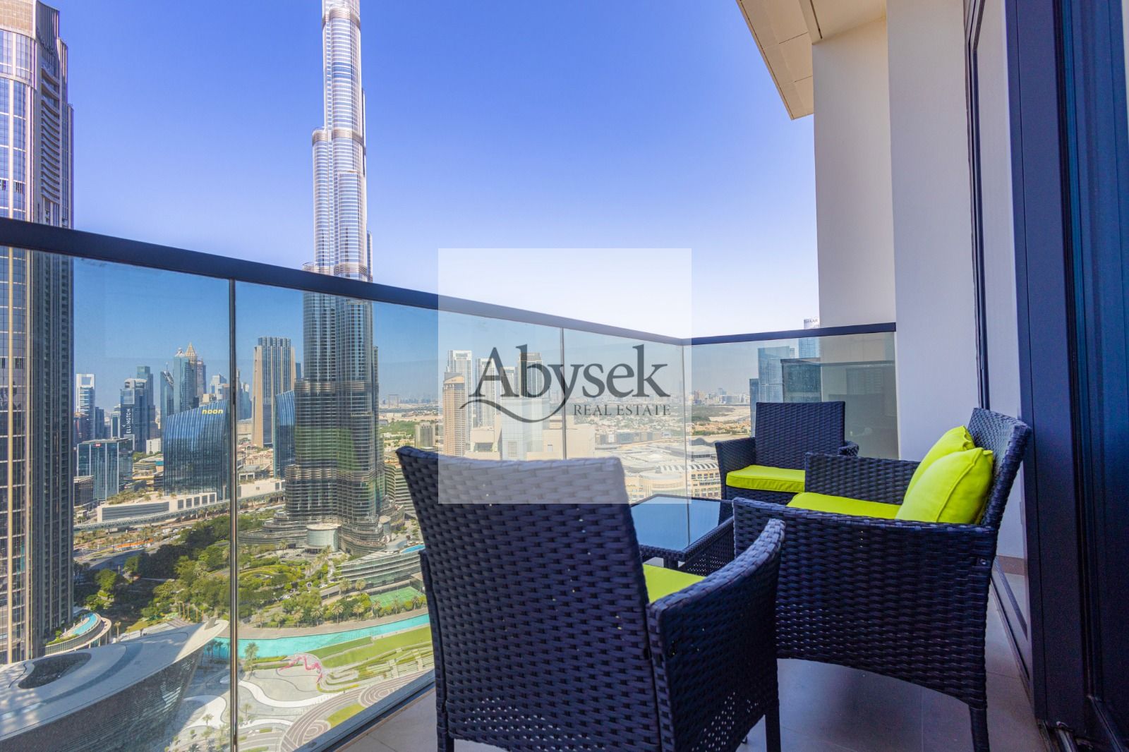 Burj Khalifa View | Stunning 3BR | Balcony | Fully Furnished | Prime Location | Ready to Move