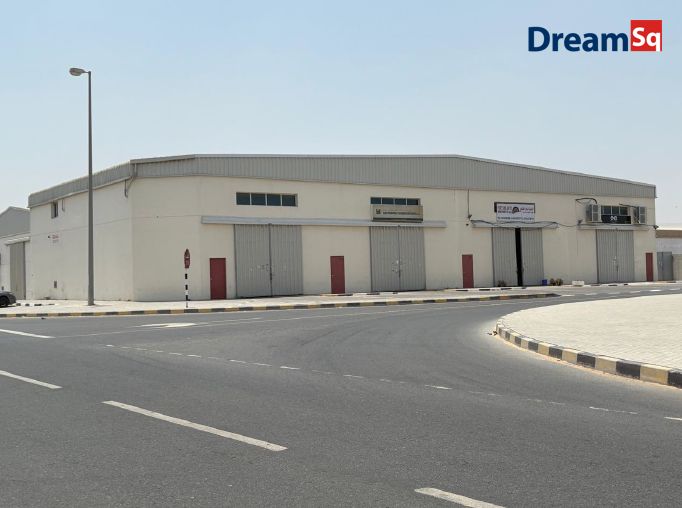 Premium Corner Warehouse | 11,989 sq ft | Emirates Industrial City