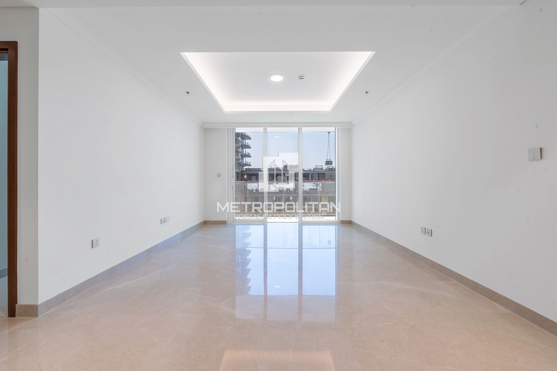 Vacant | High Floor | Beach Access Residence